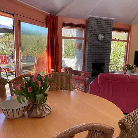 Zeester 202 Nyaraló *